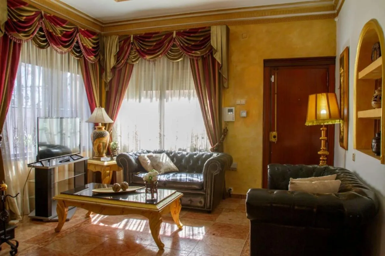 Fantastic Chalet 5 Mins Away From The Beach By Easybnb Torremolinos Spain