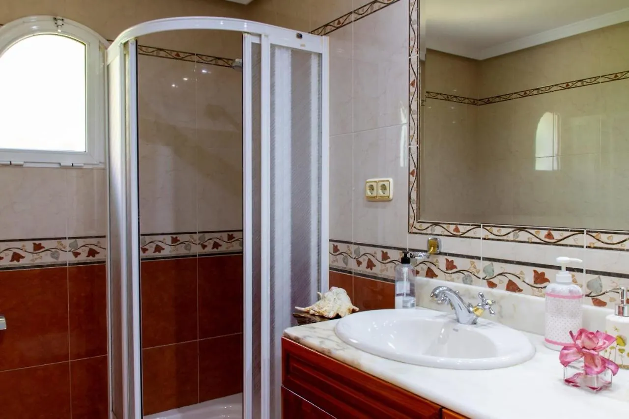 Fantastic Chalet 5 Mins Away From The Beach By Easybnb Torremolinos
