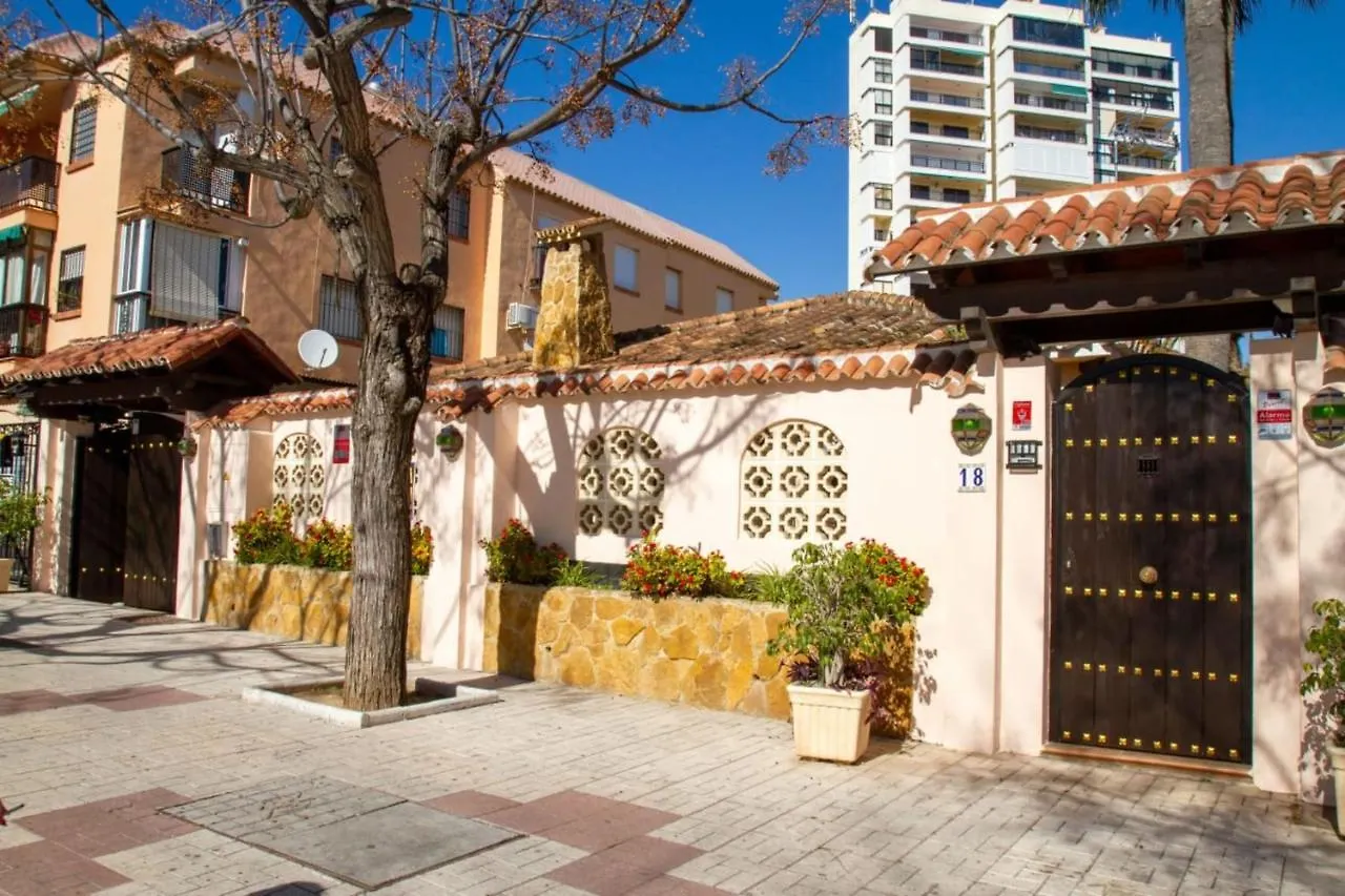 Fantastic Chalet 5 Mins Away From The Beach By Easybnb Torremolinos Španělsko