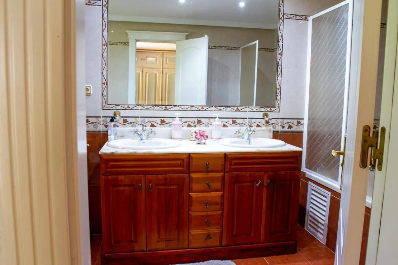 Fantastic Chalet 5 Mins Away From The Beach By Easybnb Torremolinos